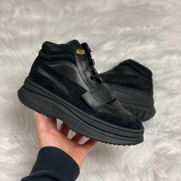Puma Deva Suede Platform Slip Resistant Womens Shoe Black 374757-02 NEW Size 8